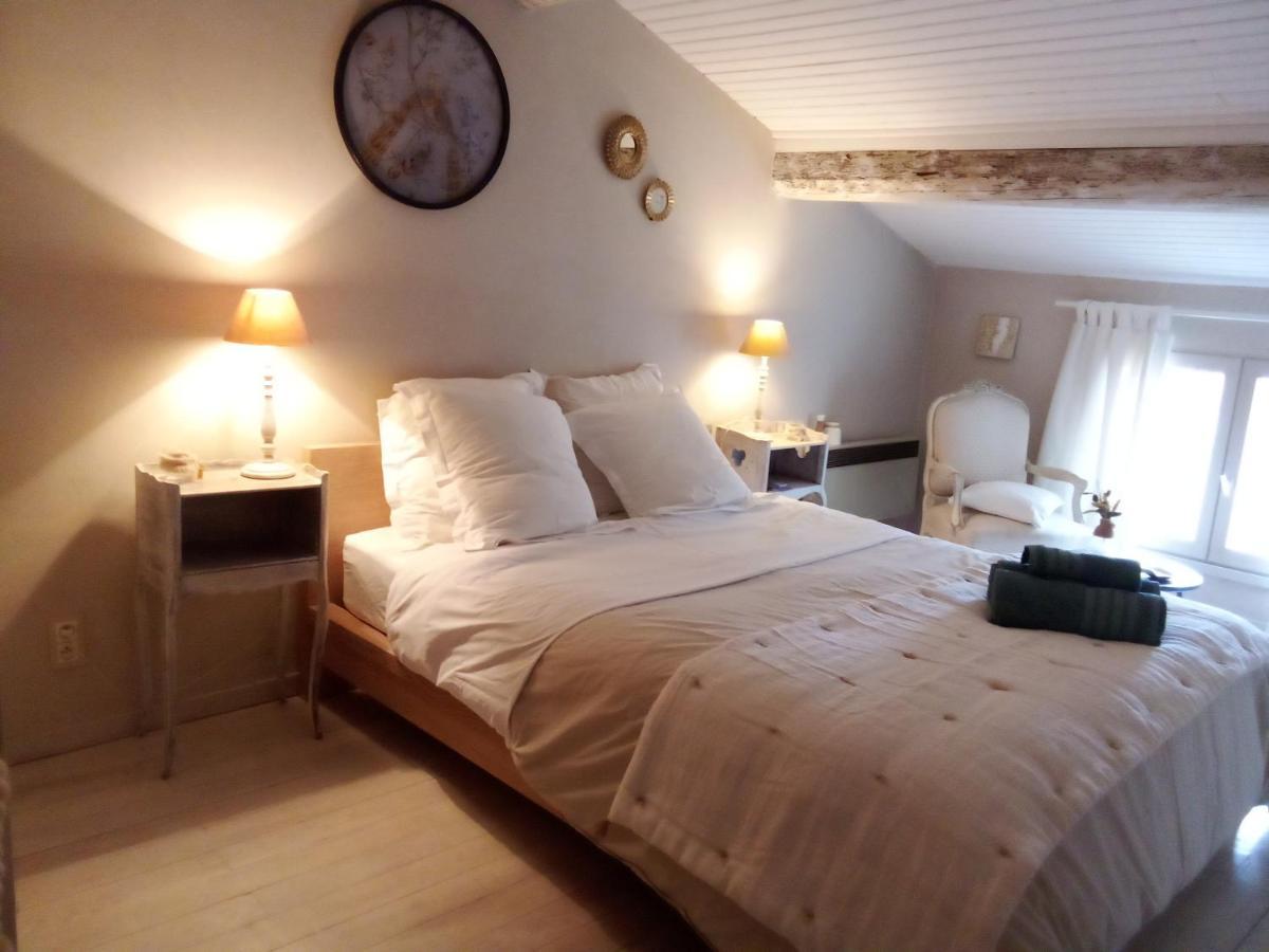 La Maison Perchee Aigues-Mortes Luaran gambar