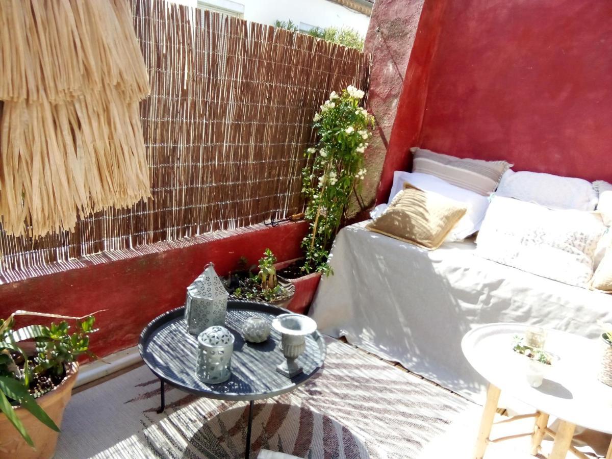 La Maison Perchee Aigues-Mortes Luaran gambar