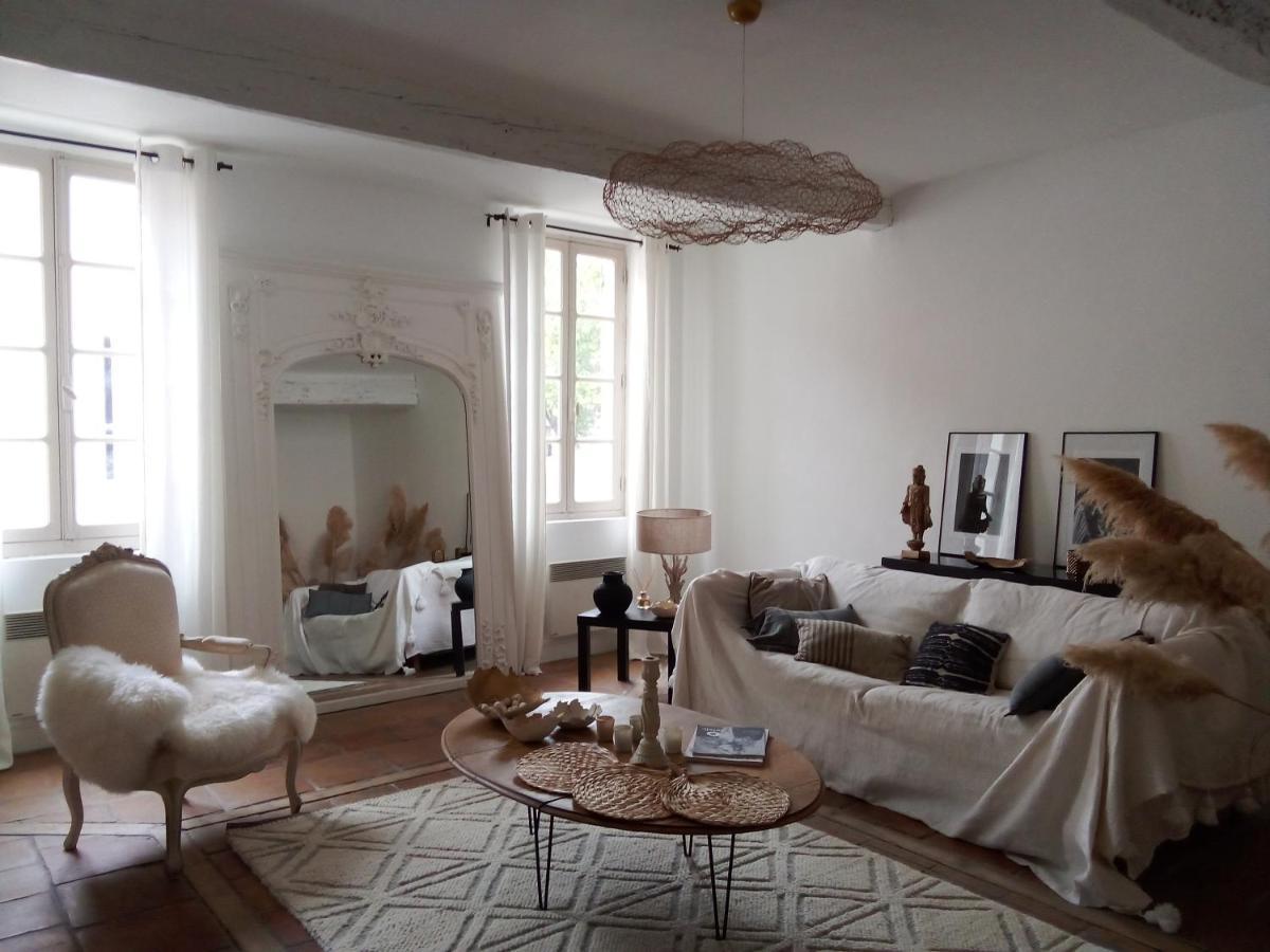La Maison Perchee Aigues-Mortes Luaran gambar